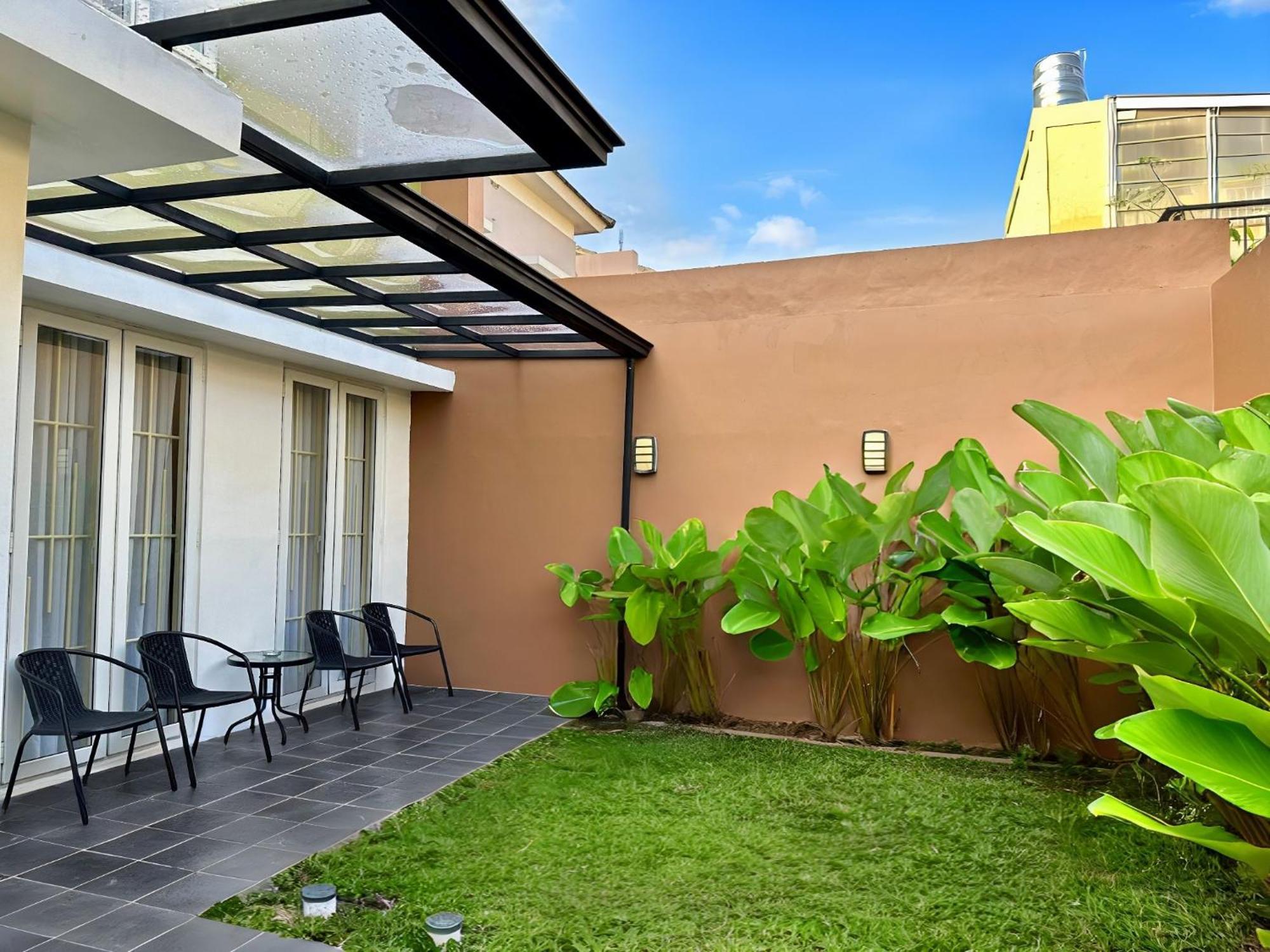 Blessimore Springhill 4Br ปาเลมบัง ภายนอก รูปภาพ