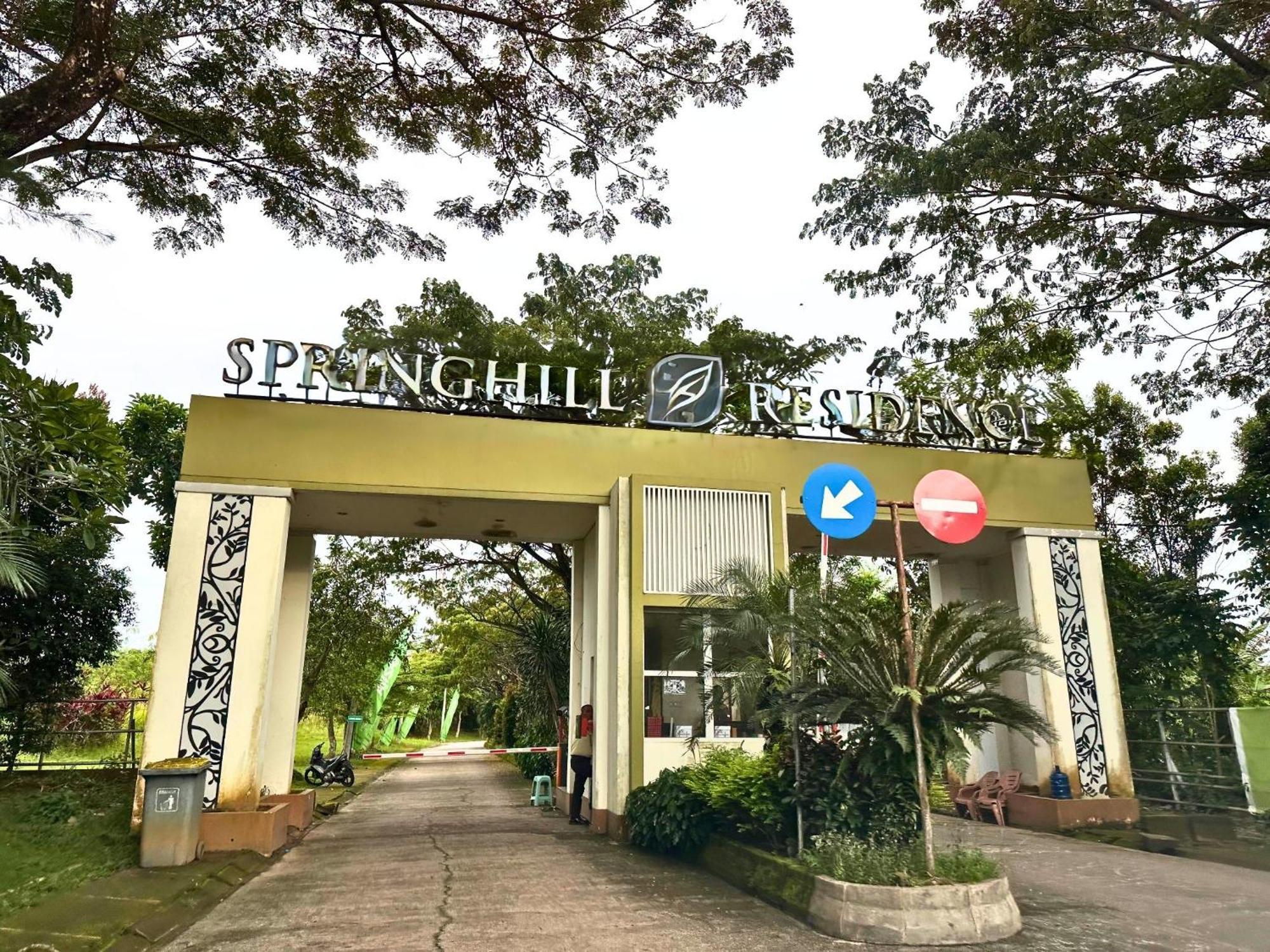 Blessimore Springhill 4Br ปาเลมบัง ภายนอก รูปภาพ