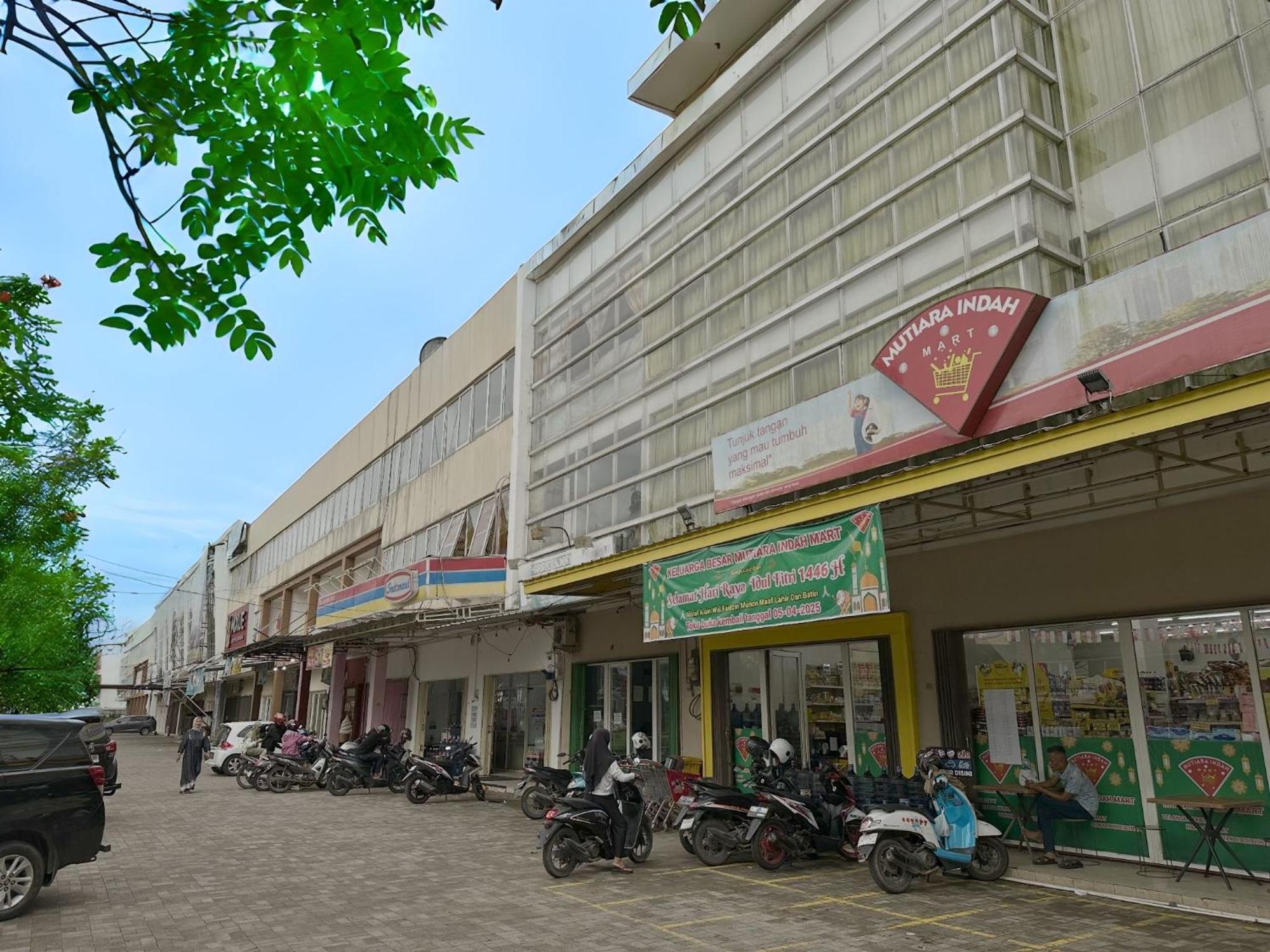 Blessimore Springhill 4Br ปาเลมบัง ภายนอก รูปภาพ