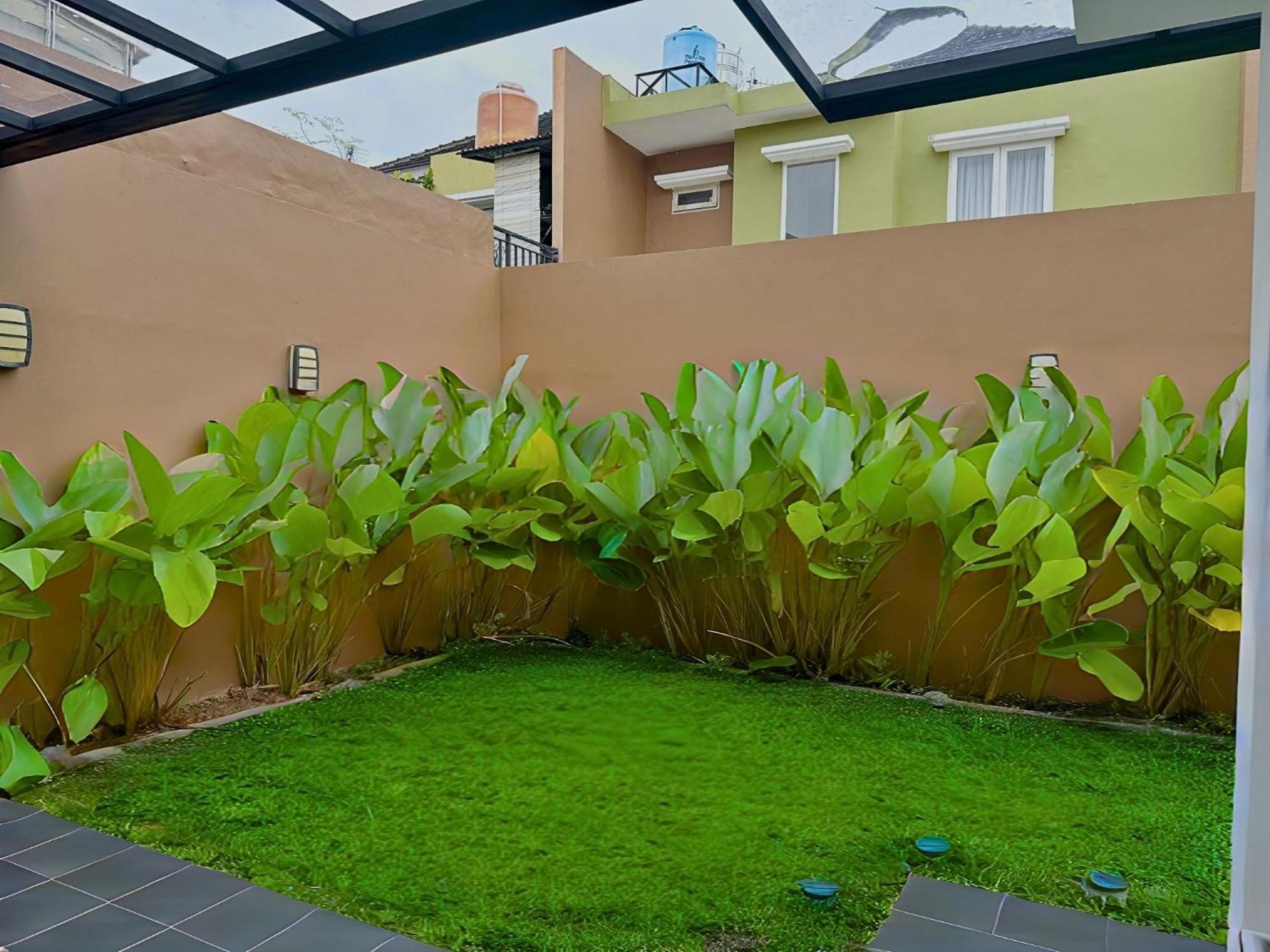 Blessimore Springhill 4Br ปาเลมบัง ภายนอก รูปภาพ